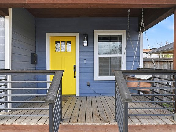 3rd image of 239 Porter St