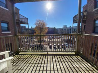 96 Gainsborough St #306, Boston, MA 02115