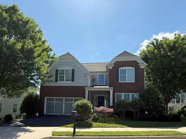 25558 Taylor Crescent Dr, Chantilly, VA 20152