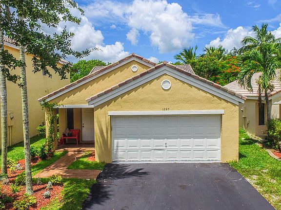 2nd image of 1697 Salerno Cir