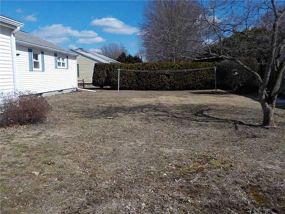 3rd image of 8 Birch Hill Ave