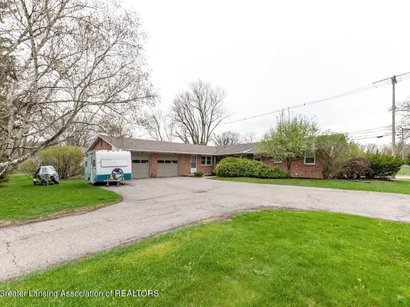 1500/1512 Woodside Dr, East Lansing, MI 48823