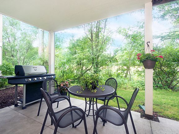 5th image of 9256 Francis Ln