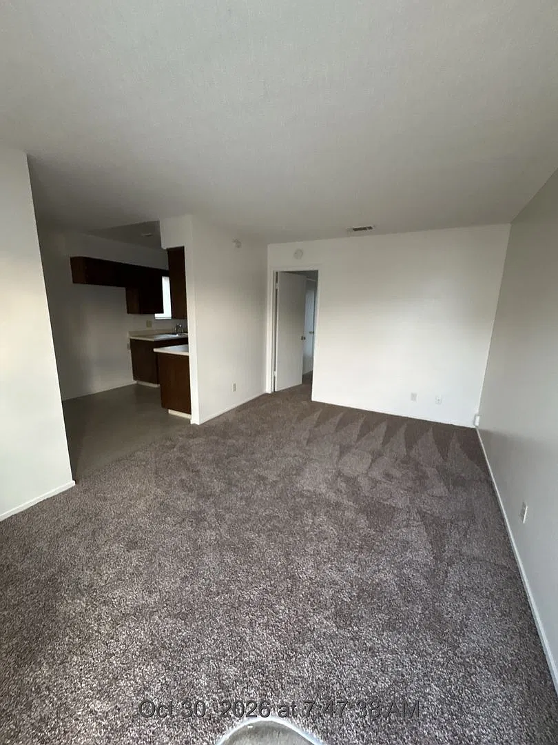 4022 — Photo 2