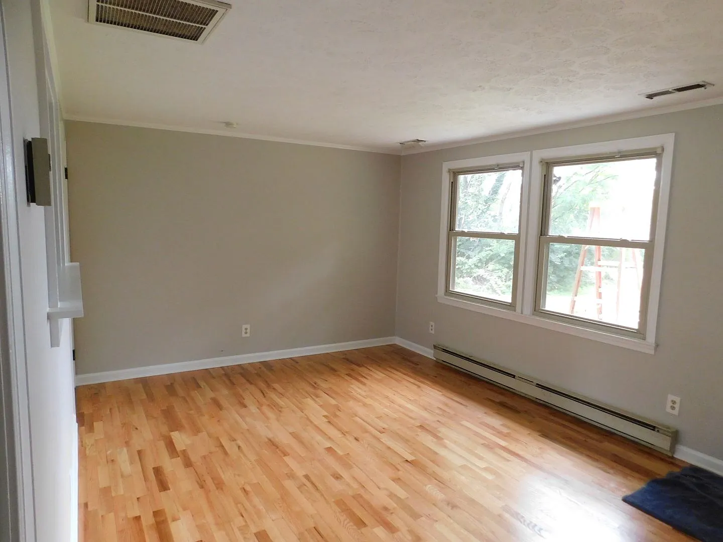 Ranch Style Home Located in Berryville, VA — Photo 4