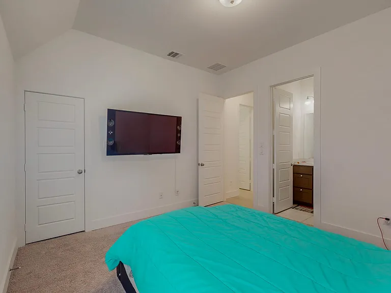 1303 Buttermere St — Photo 37