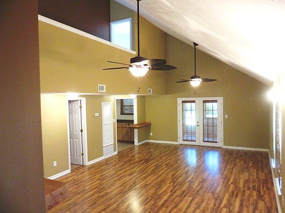 5th image of 273 Sioux Dr