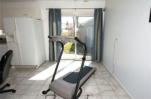 5th image of 2209 Faye Dr