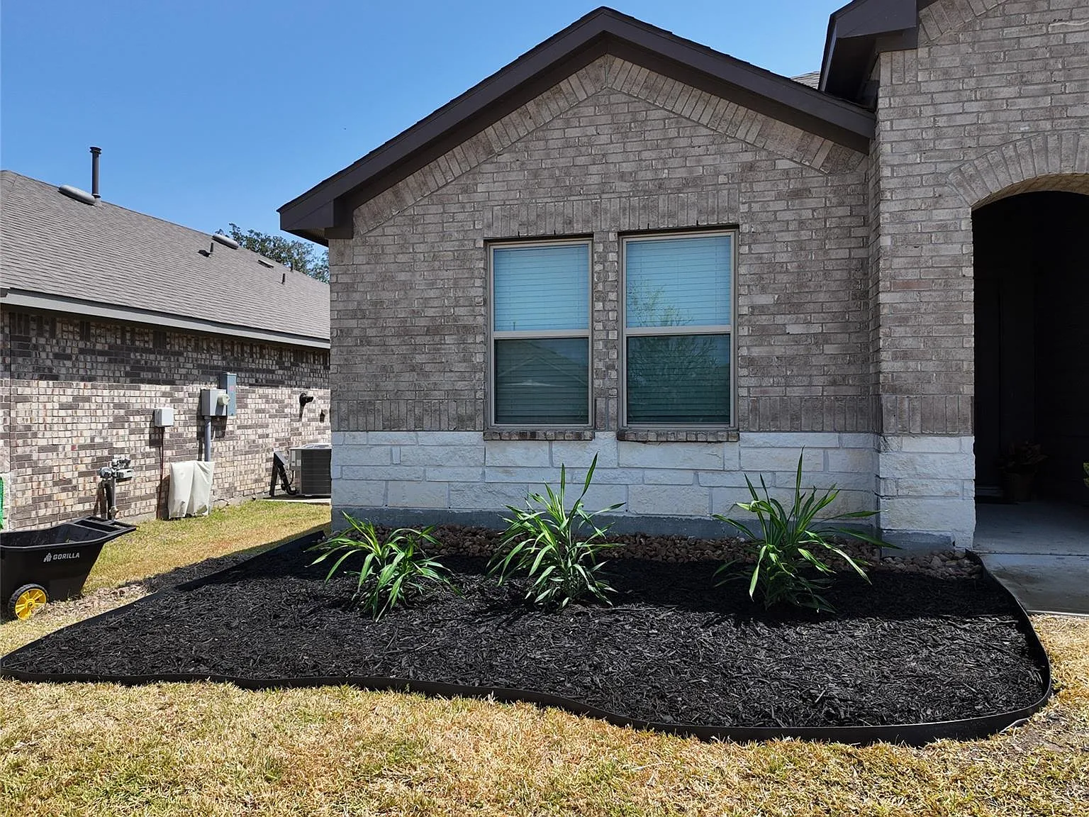 4 bed, 2.0 bath, 1725 sqft, $2,650 — Photo 4