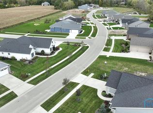 4455 Post Office Cir, Maumee, OH 43537