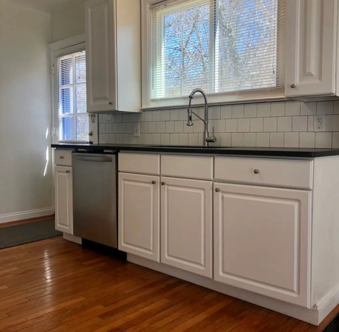 4 bed, 1700 sqft, $3,700 — Photo 4