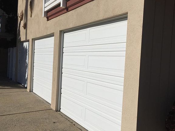 3rd image of 3013 Bayshore Ave