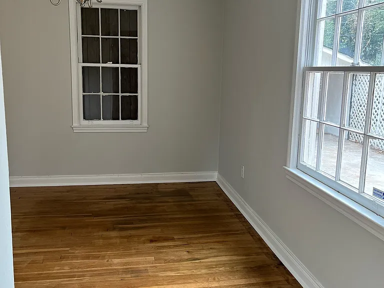2227 E 40th St — Photo 11