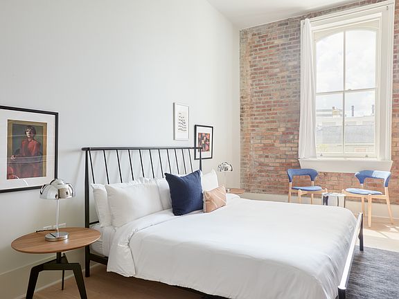 2nd image of 2228 Gravier St #205