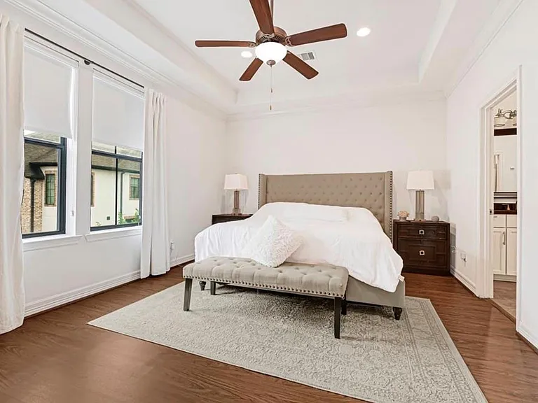 1531 Woodbend Park W — Photo 13
