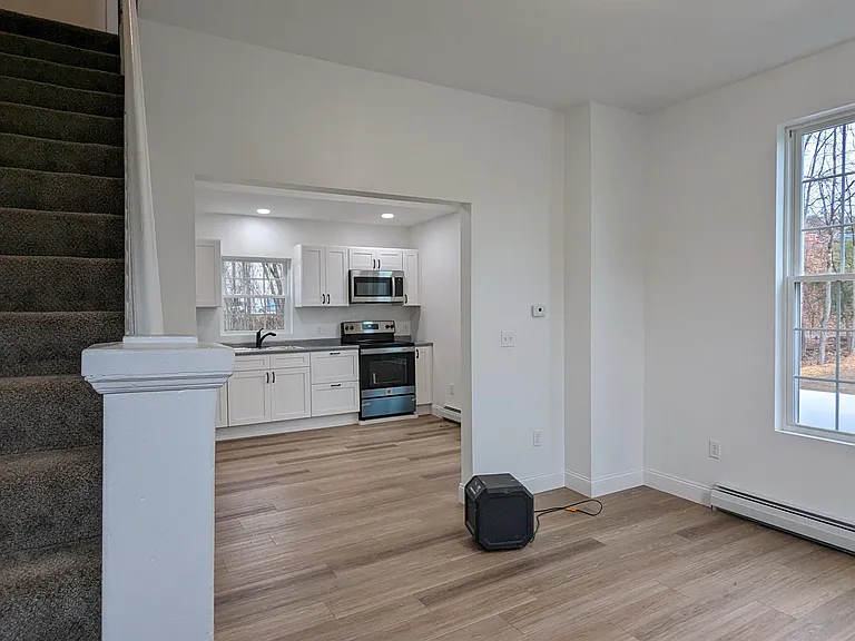 22 Wallace Ct — Photo 4