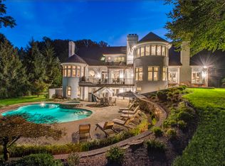 7121 Natelli Woods Ln, Bethesda, MD 20817