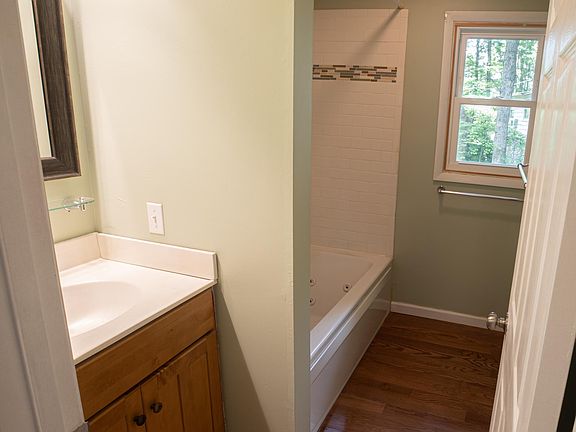 4th image of 4157 Woodland Dr