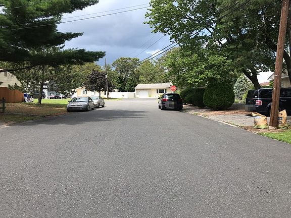 5th image of 401 Hudson Dr