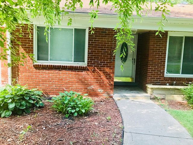 2nd image of 21034 Mahon Dr