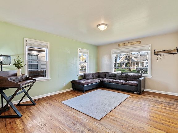5th image of 1323 W Providence Ave