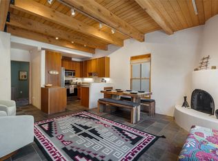 655 Bishops Lodge Rd APT B, Santa Fe, NM 87501