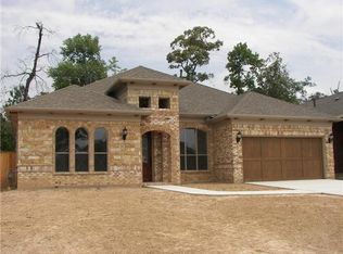 180 Silverwood Ranch Dr, Conroe, TX 77384