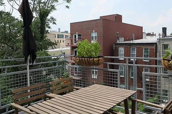 Rented by Compass | media 23