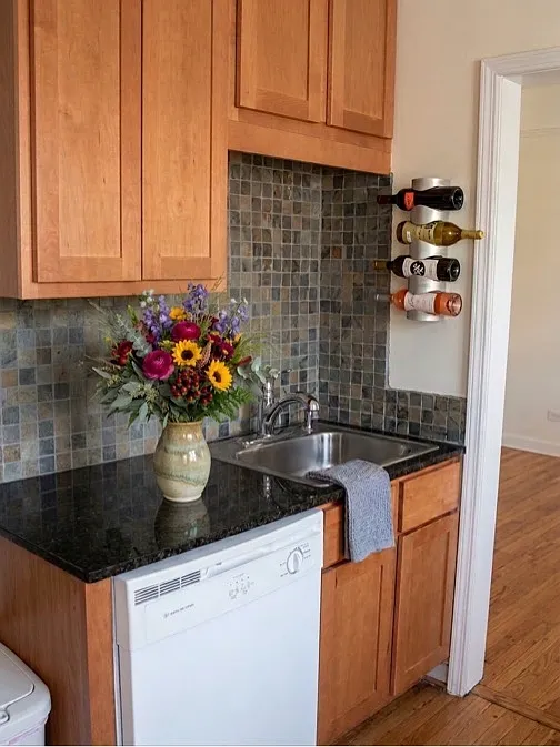 4341 N. Albany - 2 — Photo 4
