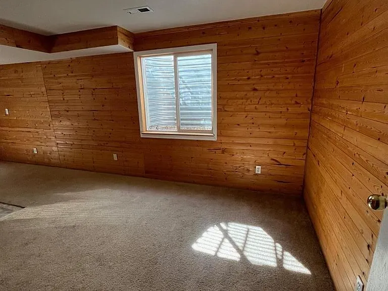 1155 Pond Side Dr — Photo 14