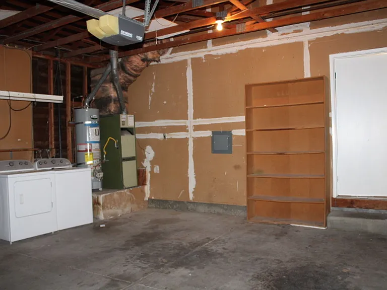 2152 Bluejay Cir — Photo 26