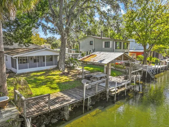 7195 Bethesda Ct, Weeki Wachee, FL 34607