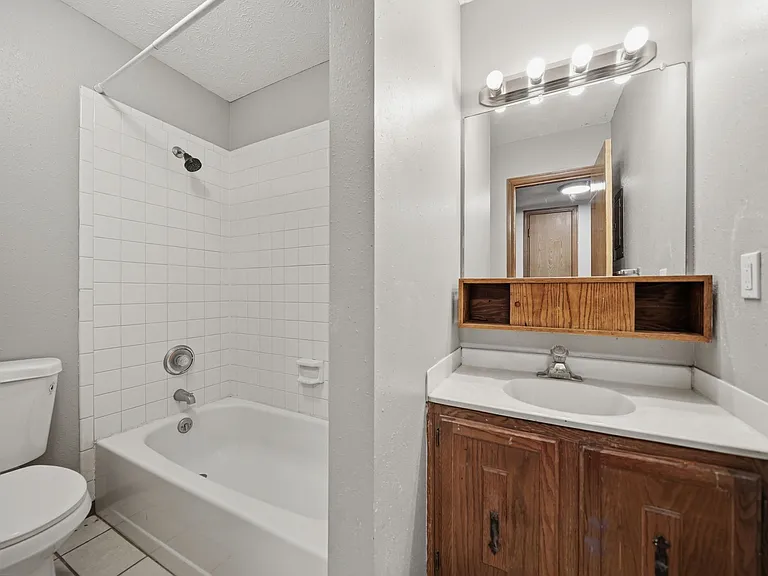 2612 J St #3 — Photo 10
