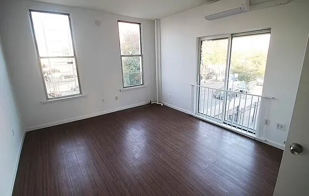 Rented by Oxford Property Group | media 12