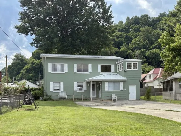 205 Frank St, Paintsville, KY 41240