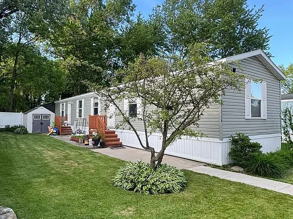 40336 Harrison St, Novi, MI 48375