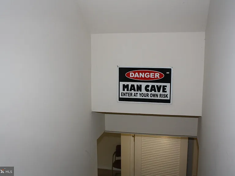 189 Westbrook Dr — Photo 30