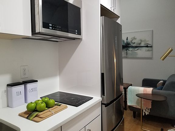 3rd image of 12 John St APT 9R