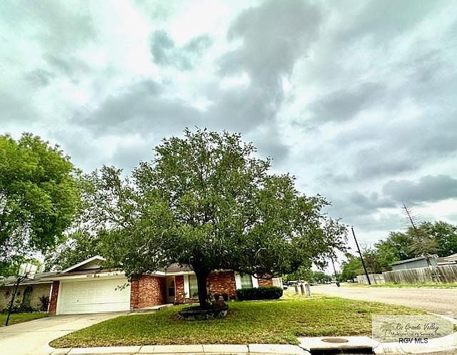 1st image of 4012 S Houston Dr