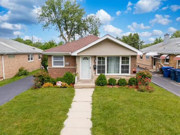 2622 120th St, Blue Island, IL 60406