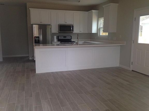 3rd image of 218 Laguna St