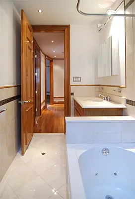 Rented by WAM Partners - William Moses Co. | media 90