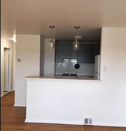 2nd image of 5485 Vicaris St Floor 2