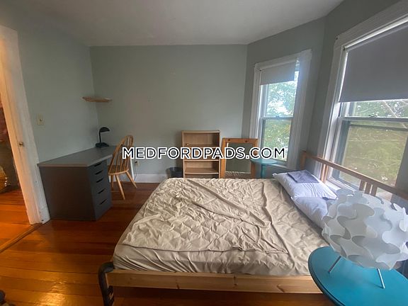 5th image of 36 Leyden St Floor 2