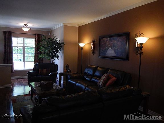 2nd image of 6026 Windemere Ln