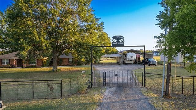 1st image of 4101 County Road 2509