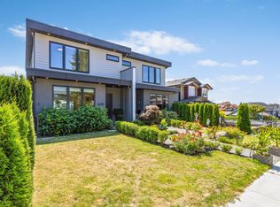 609 E 4th St, North Vancouver, BC V7L 1J2