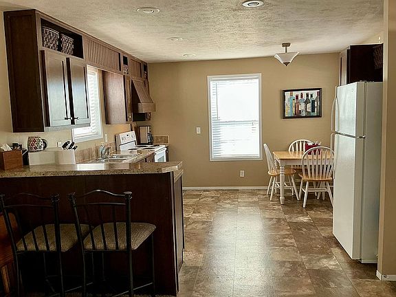4th image of 12186 Road B #B-8