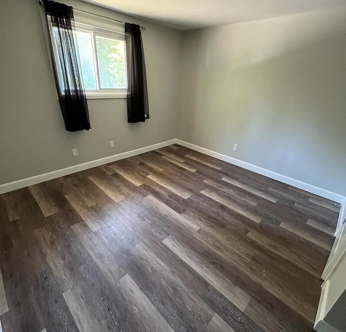 81 Toulon Crescent — Photo 4