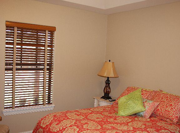 5th image of 3006 Wisteria Ave #14
